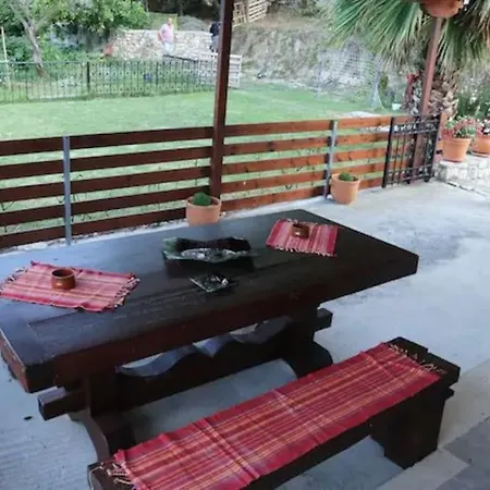 Petros House * Κατωχώρι
